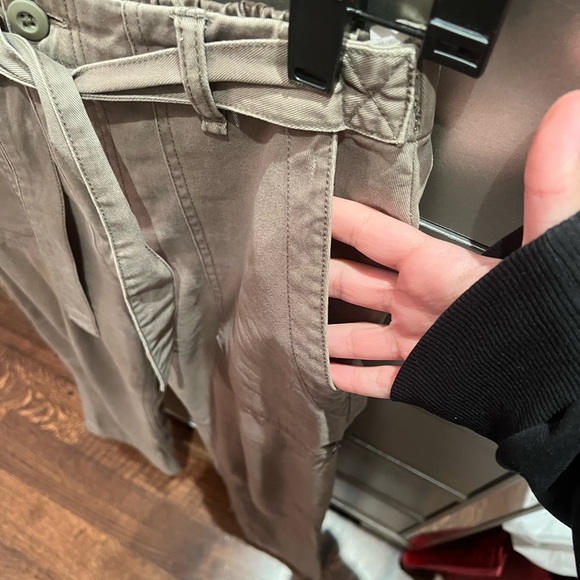 Pull&Bear tie waist pants in khaki - Picture 10 of 11